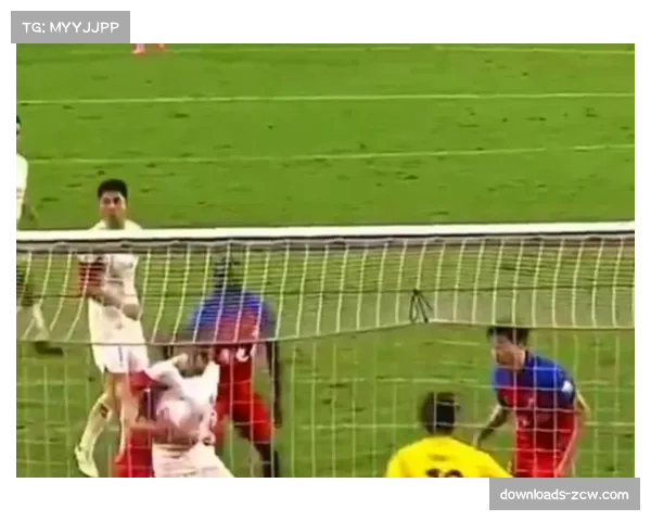 周定洋越位犯规在先，夏合扎提·吾加合买提补射破门无效